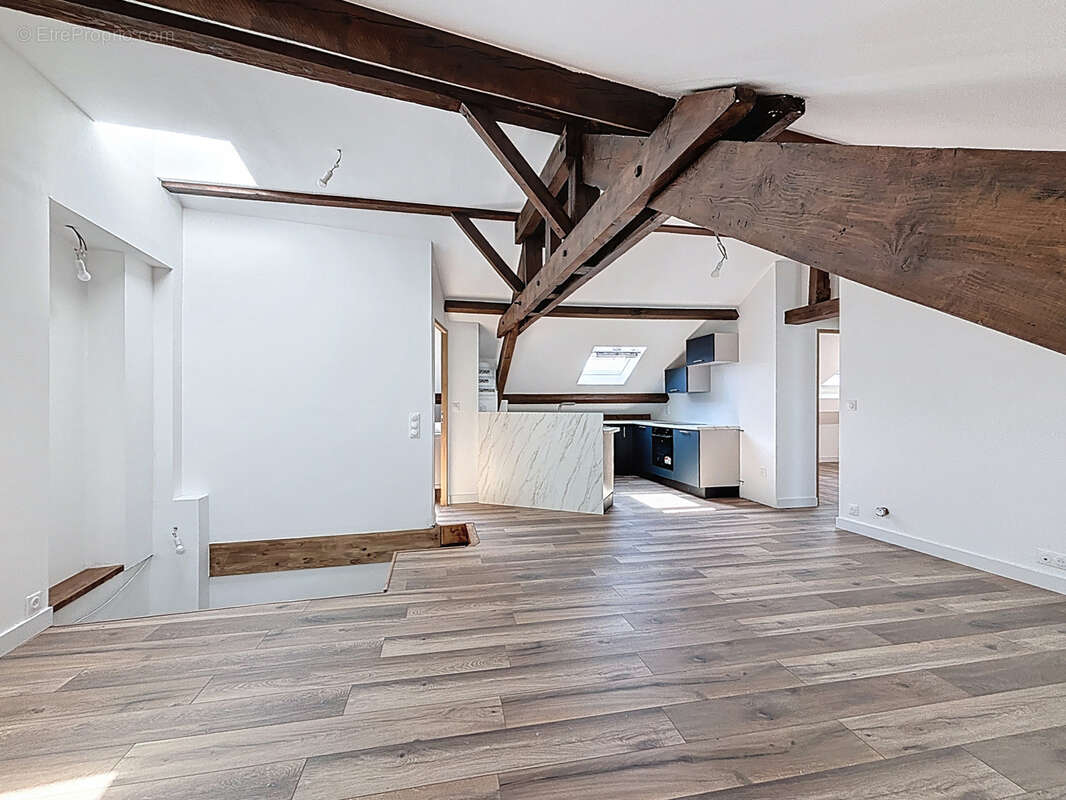 Appartement à AIX-LES-BAINS