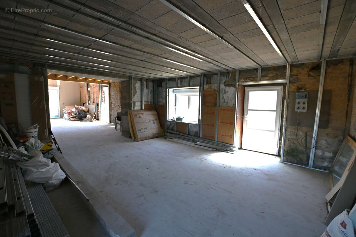 Maison à SAINT-DERRIEN