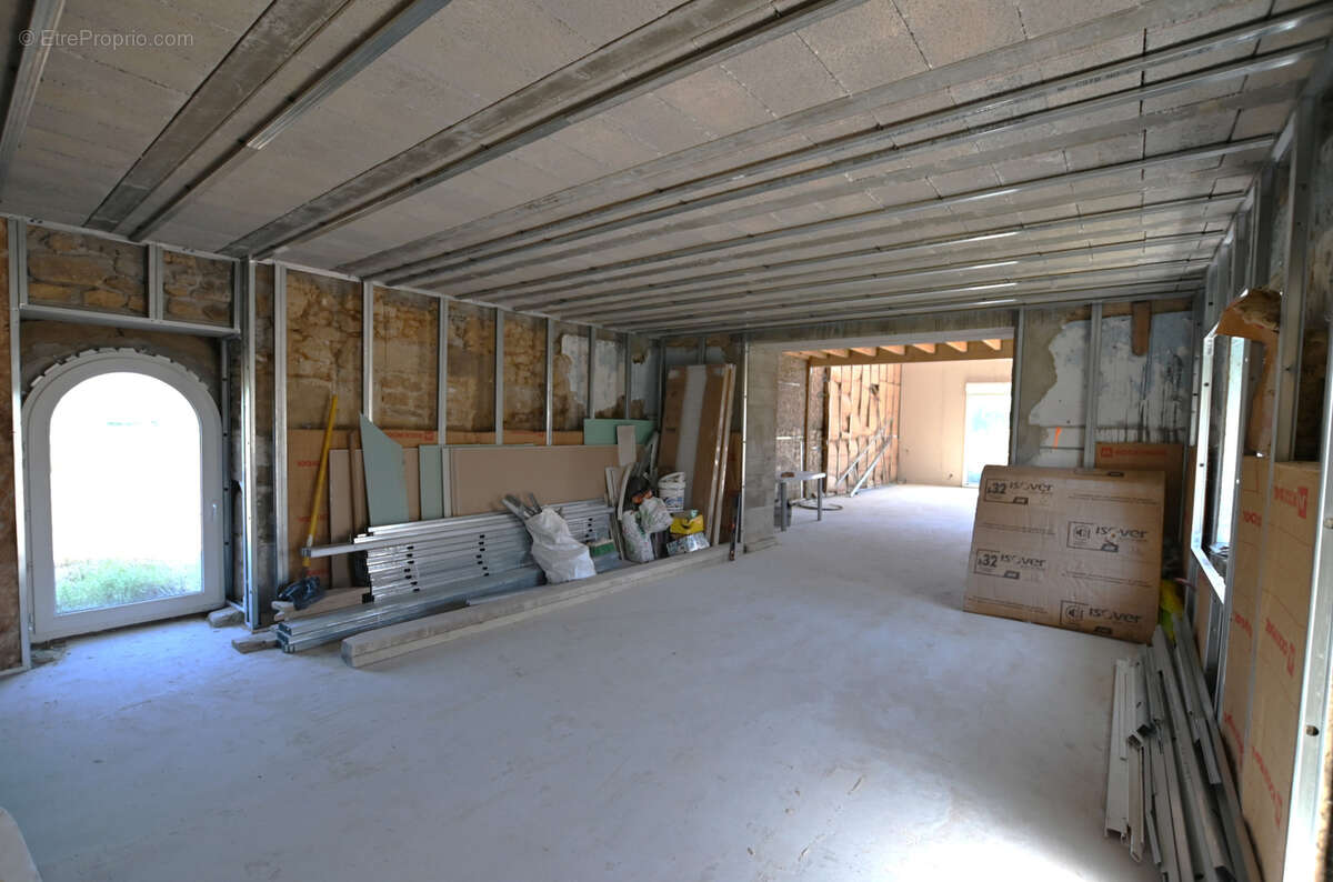 Maison à SAINT-DERRIEN