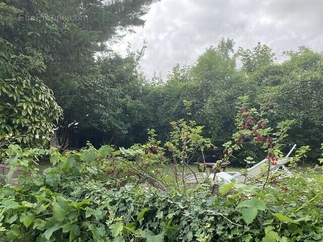 Maison à ESTREES-SAINT-DENIS