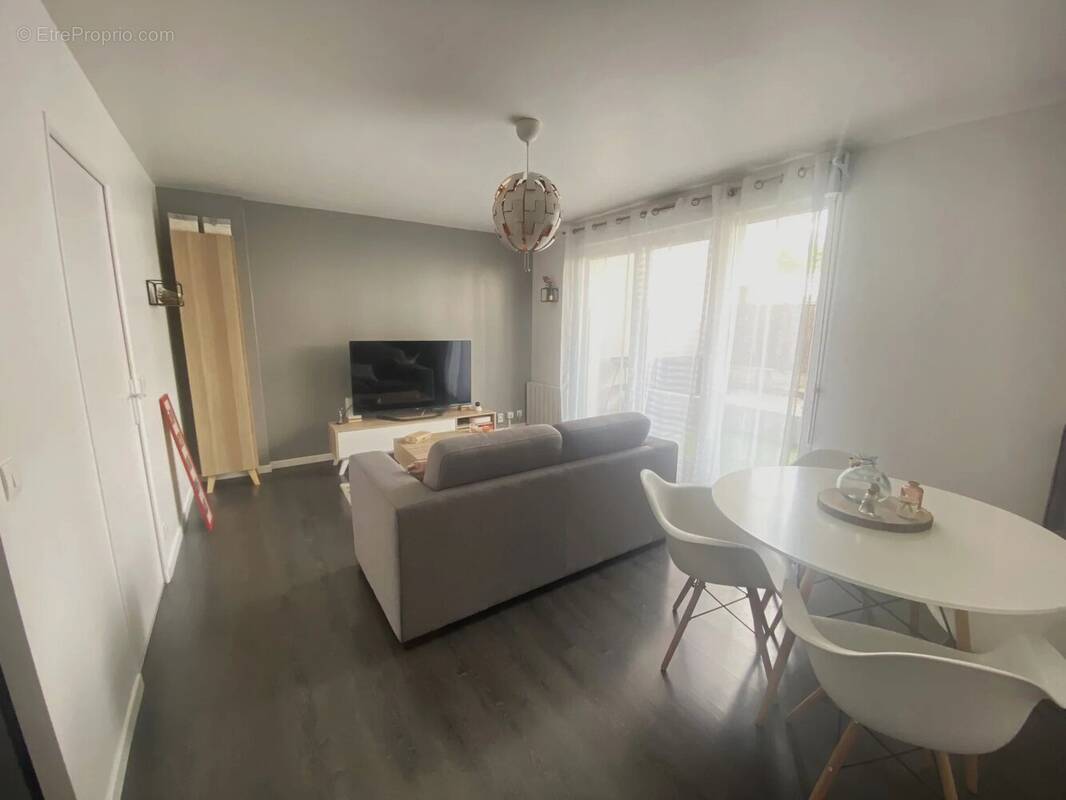 Appartement à VAIRES-SUR-MARNE