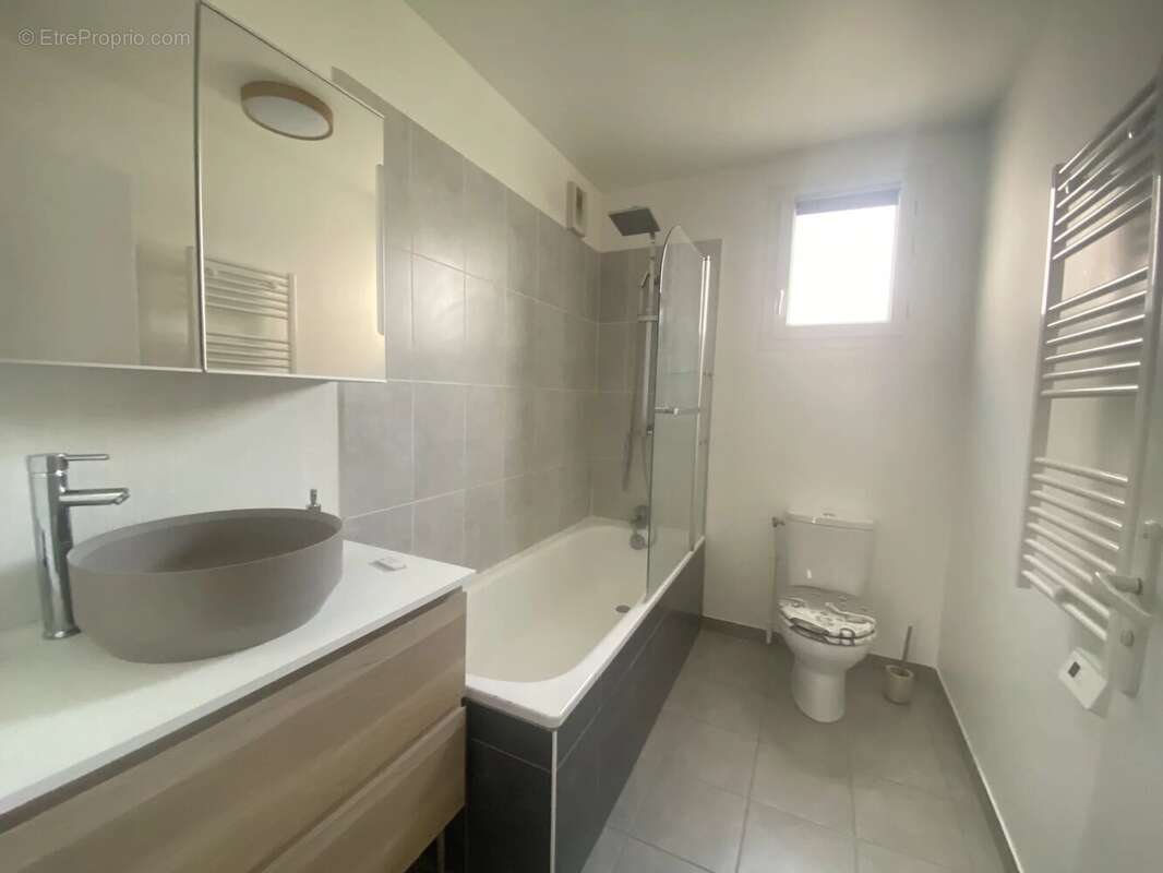 Appartement à VAIRES-SUR-MARNE