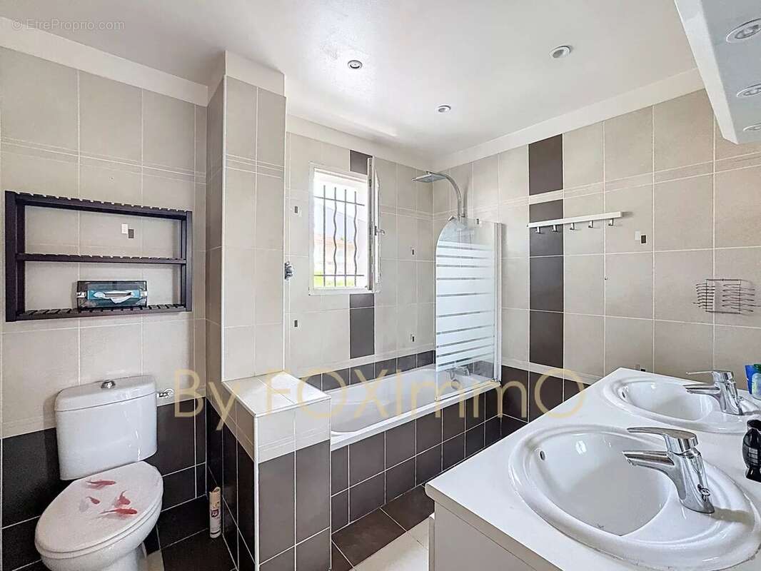 Maison à VILLENEUVE-LOUBET