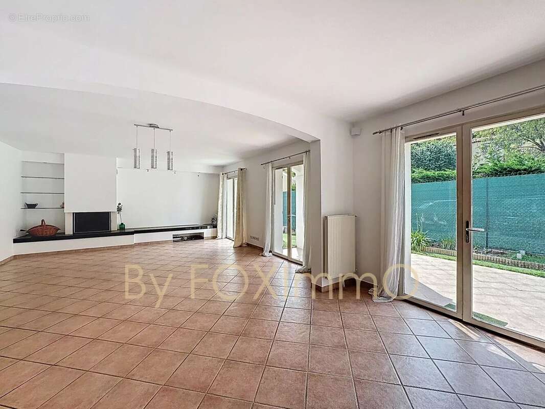 Maison à VILLENEUVE-LOUBET