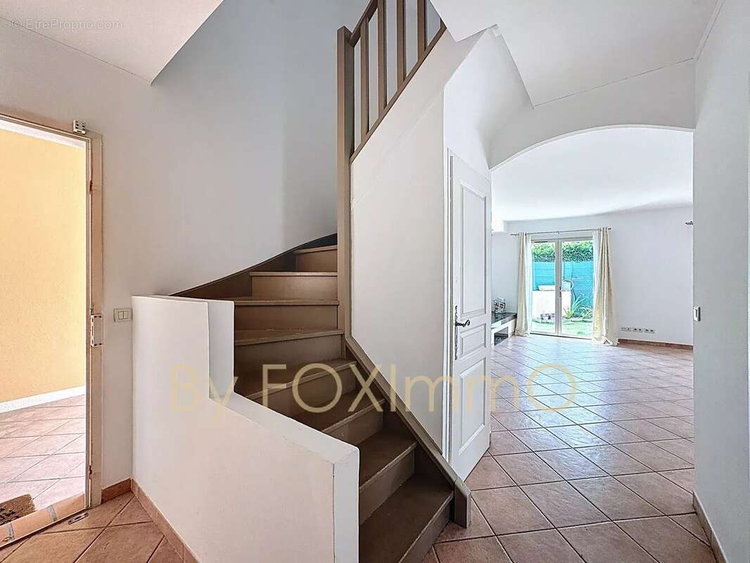 Maison à VILLENEUVE-LOUBET