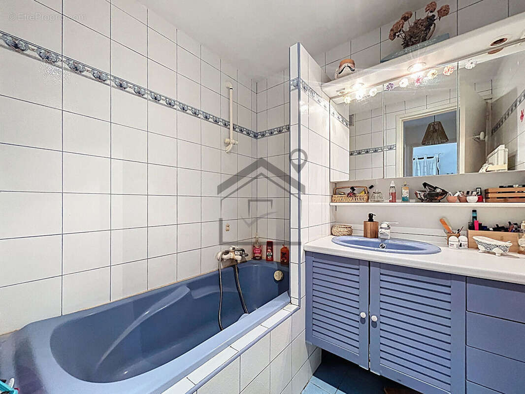 Appartement à CARRY-LE-ROUET