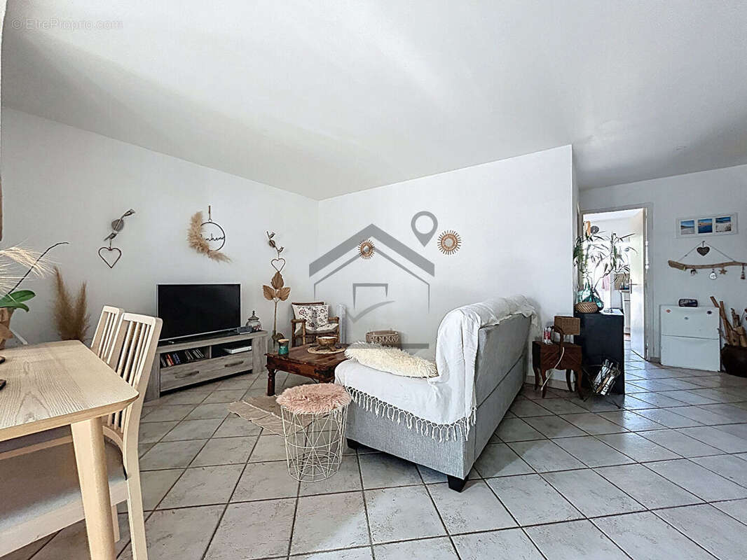 Appartement à CARRY-LE-ROUET