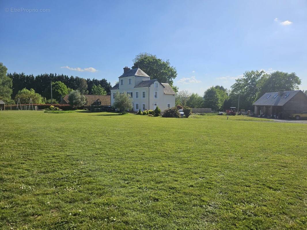 Maison à PONT-L'EVEQUE