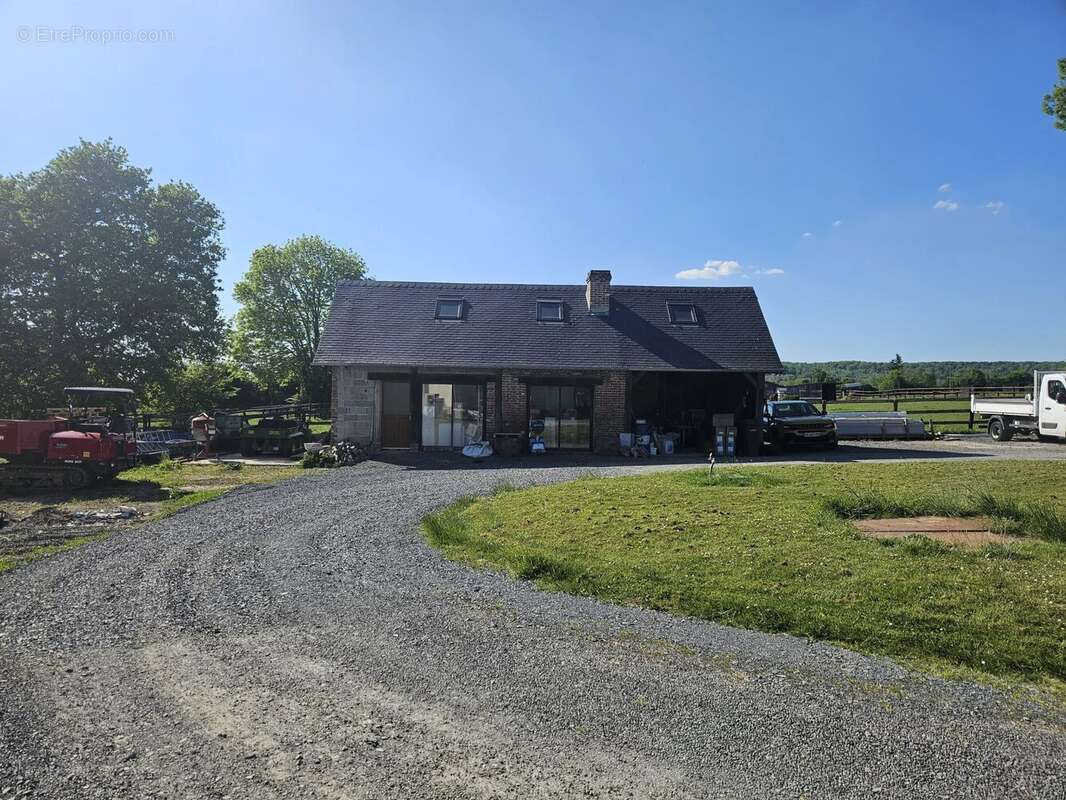 Maison à PONT-L'EVEQUE