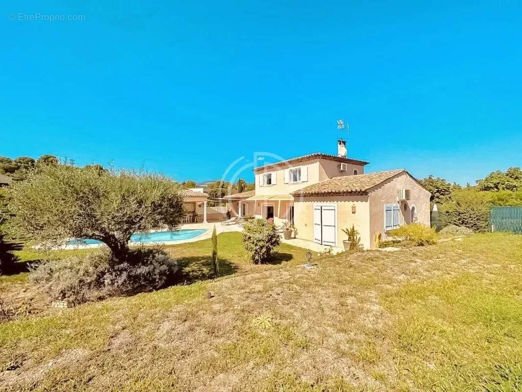 Maison à MOUANS-SARTOUX