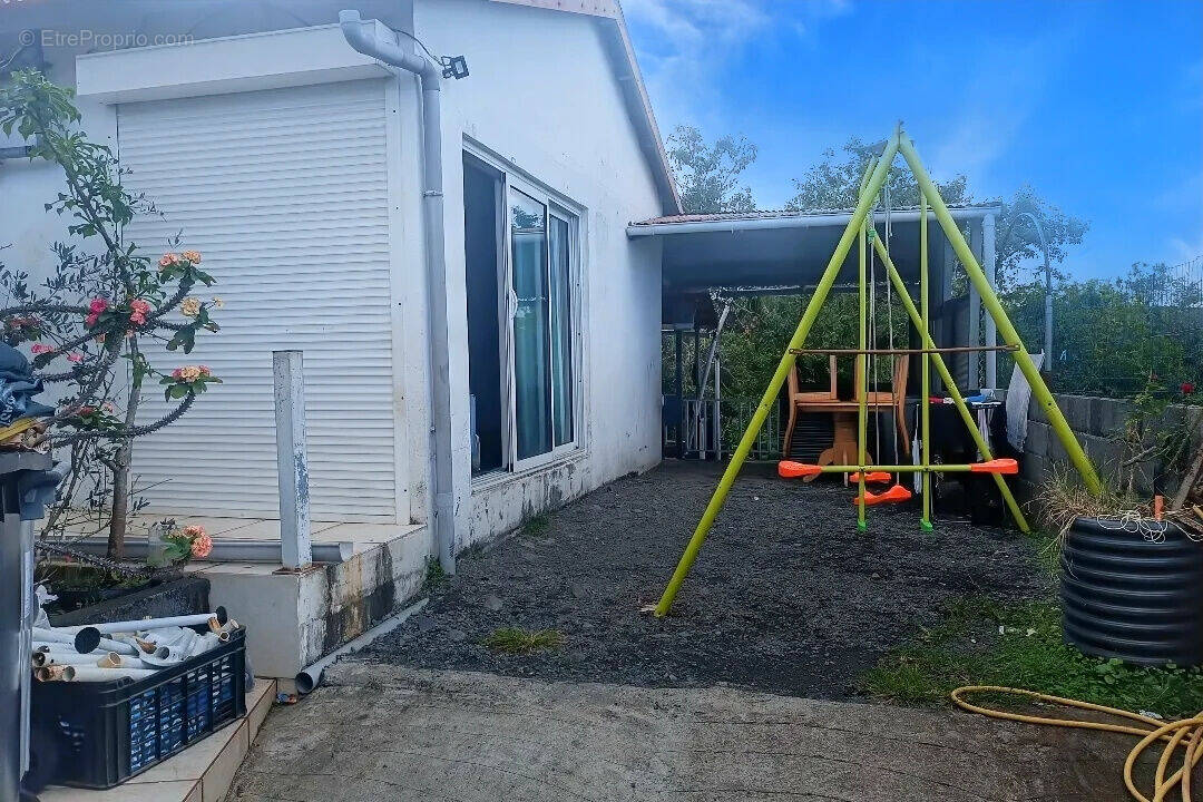 Photo 1 - Maison à LE TAMPON