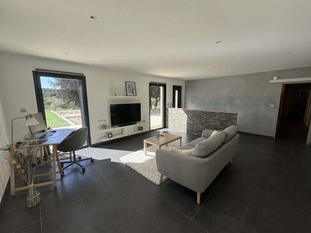 Maison à CORNILLON-CONFOUX