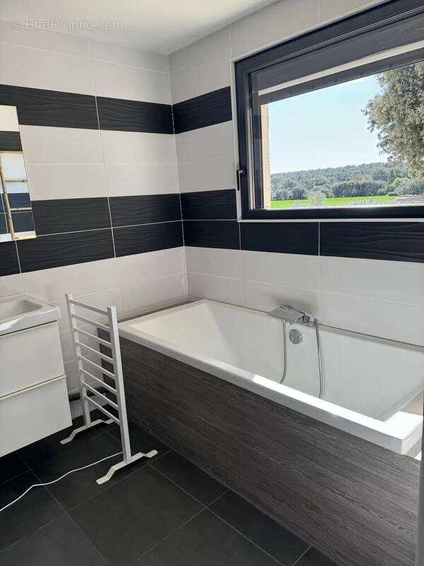 Maison à CORNILLON-CONFOUX