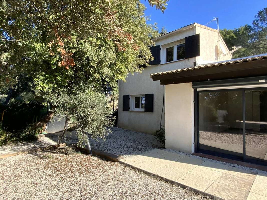 Maison à CORNILLON-CONFOUX