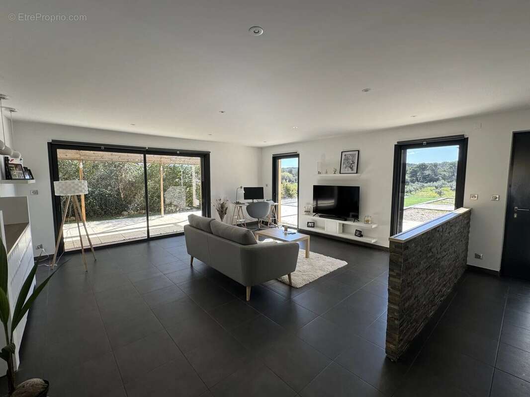 Maison à CORNILLON-CONFOUX