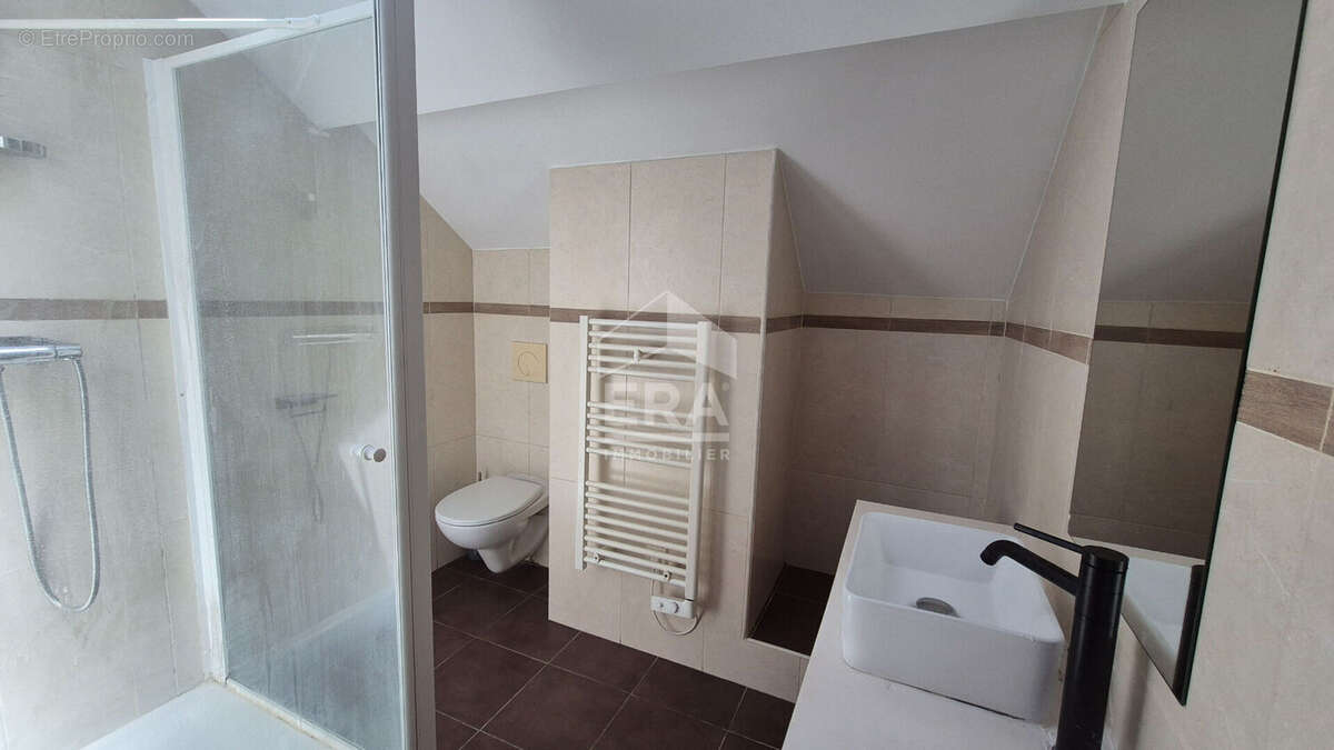 Appartement à BRIE-COMTE-ROBERT