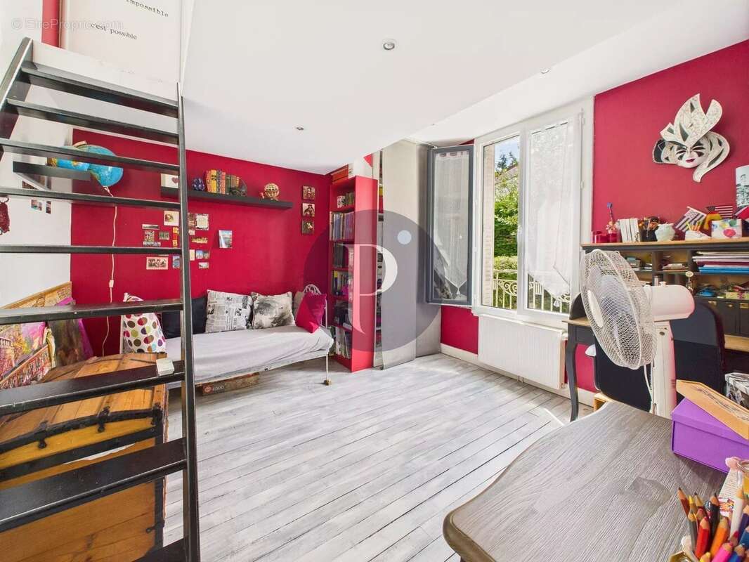 Maison à LE PLESSIS-ROBINSON