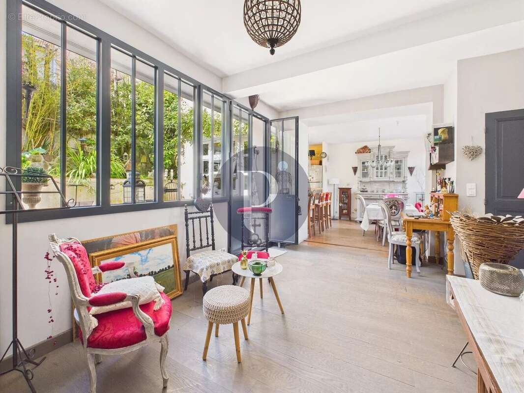 Maison à LE PLESSIS-ROBINSON