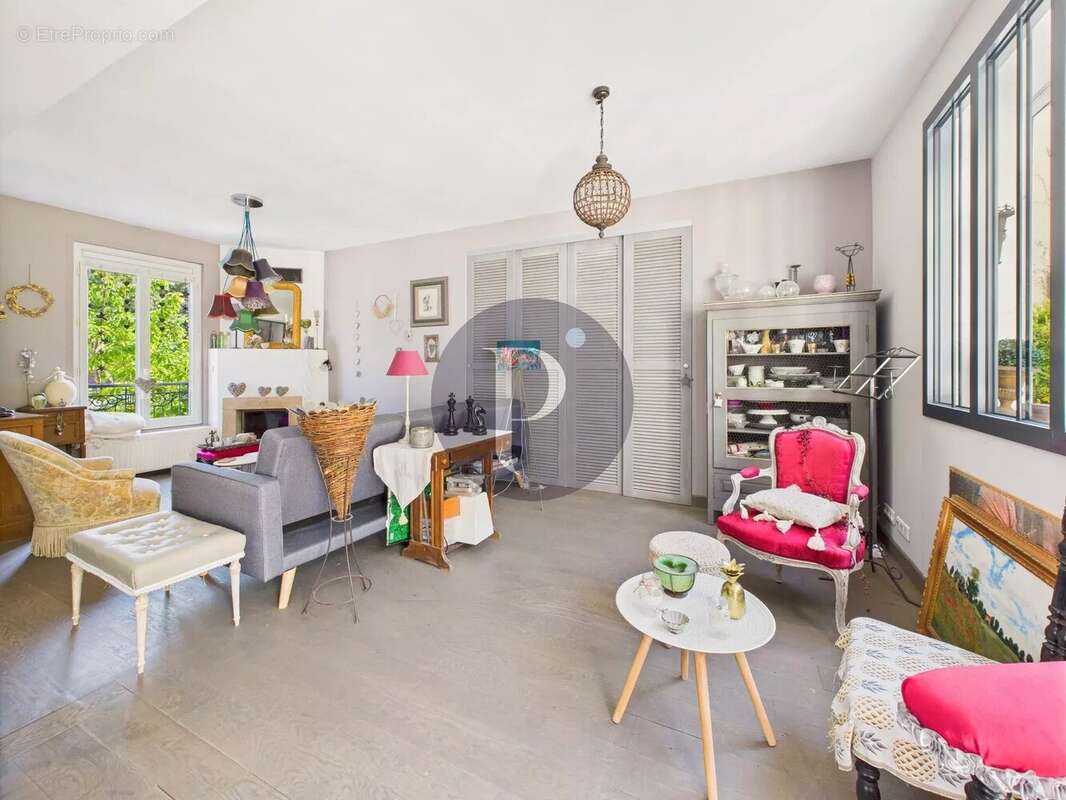 Maison à LE PLESSIS-ROBINSON