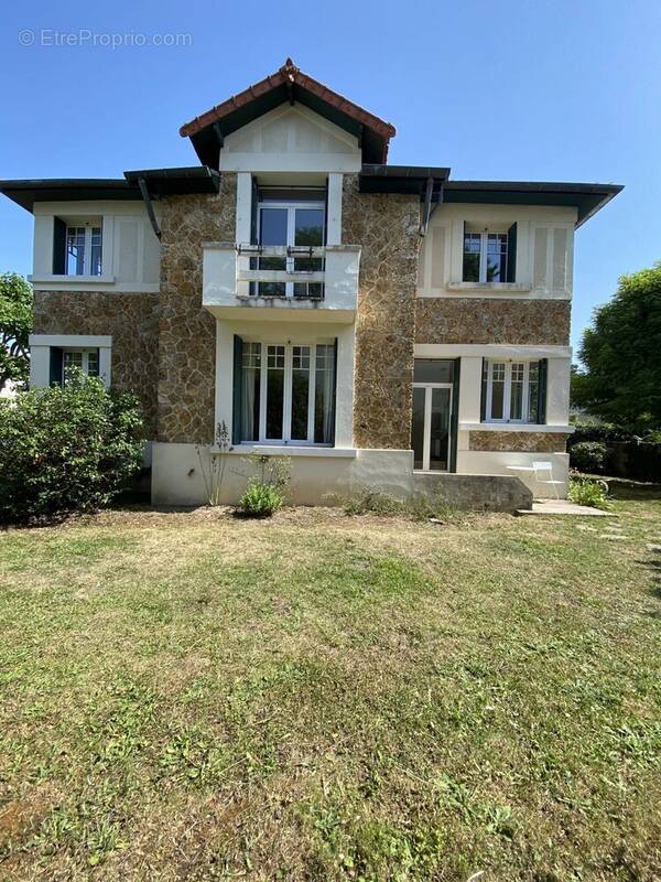 Maison à SAINT-GERMAIN-EN-LAYE