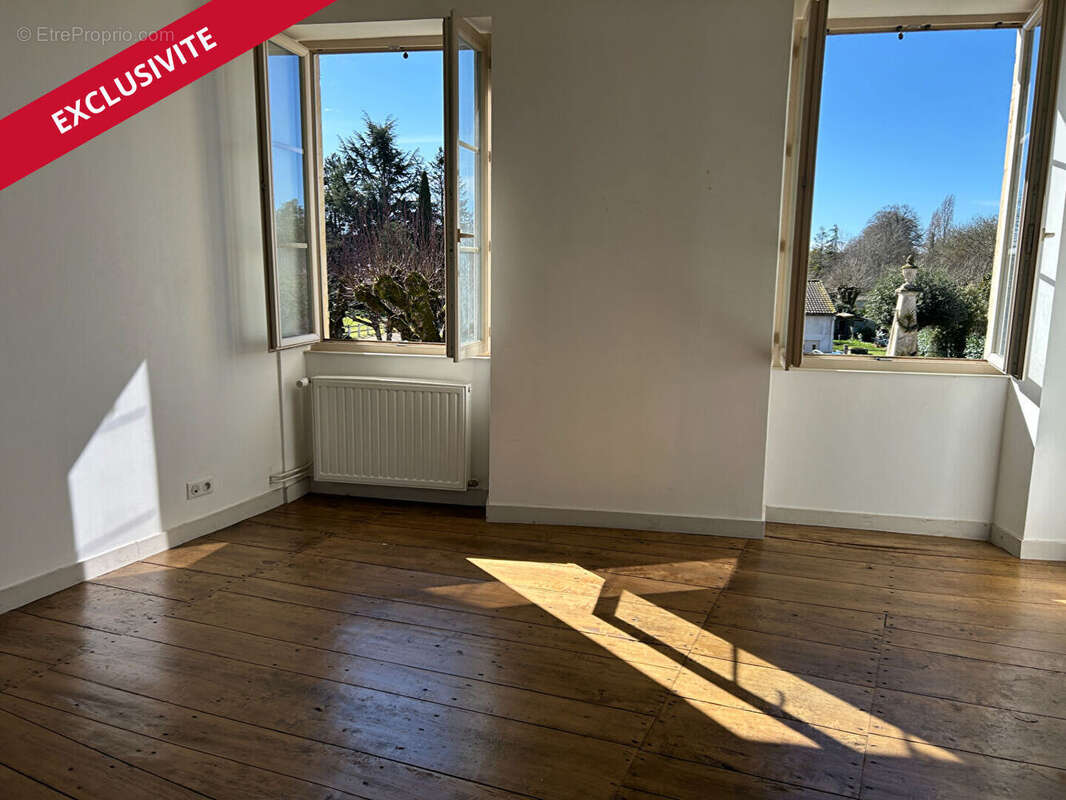 Maison à CHAMPNIERS