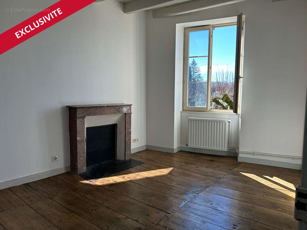 Maison à CHAMPNIERS