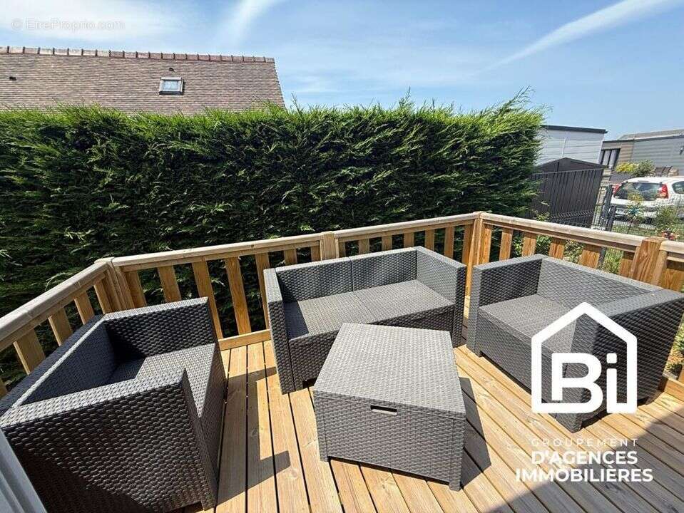 Terrain à OUISTREHAM