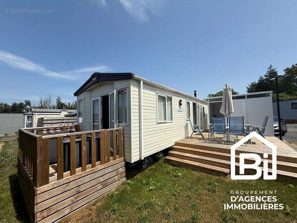 Terrain à OUISTREHAM