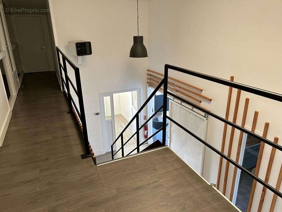 Commerce à BRETTEVILLE-SUR-ODON