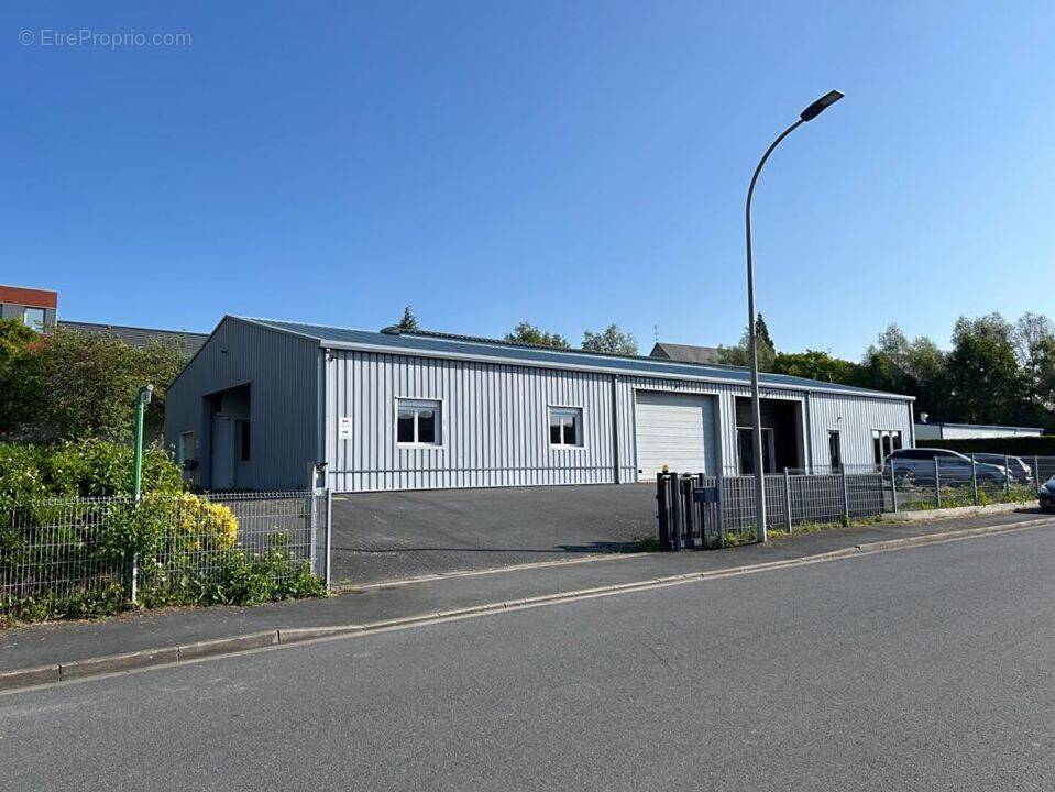 Commerce à BRETTEVILLE-SUR-ODON