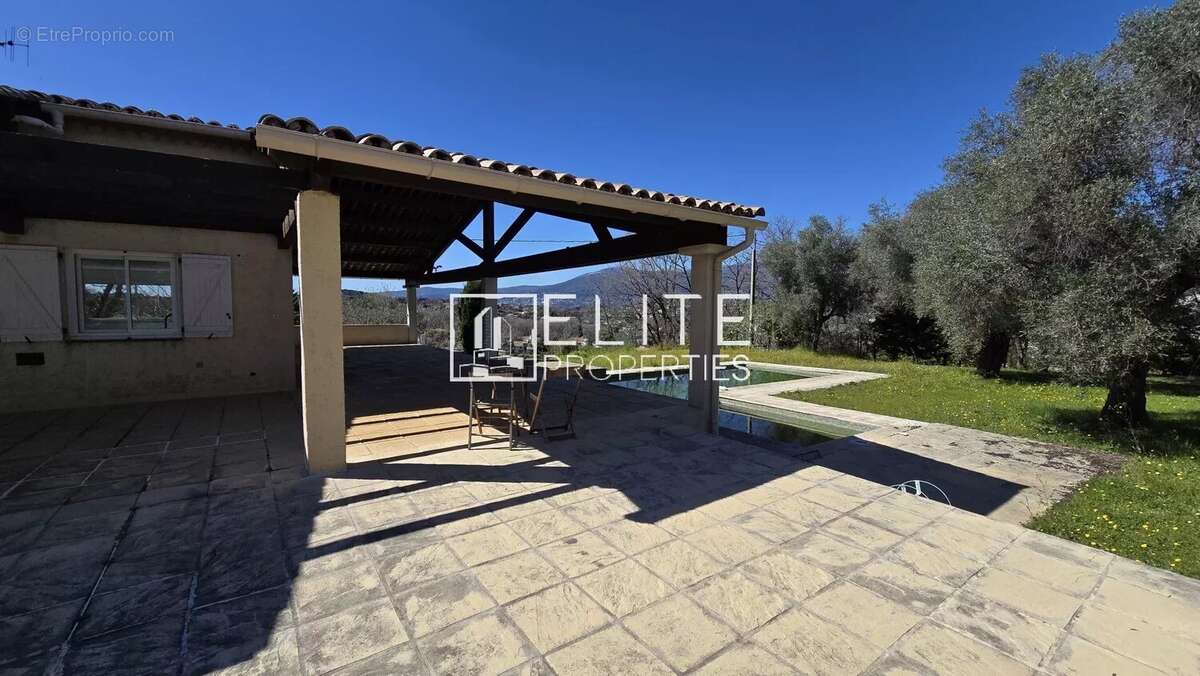 Appartement à VALBONNE