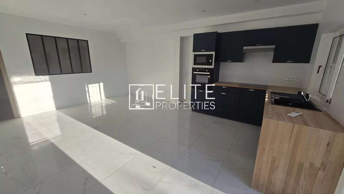 Appartement à VALBONNE