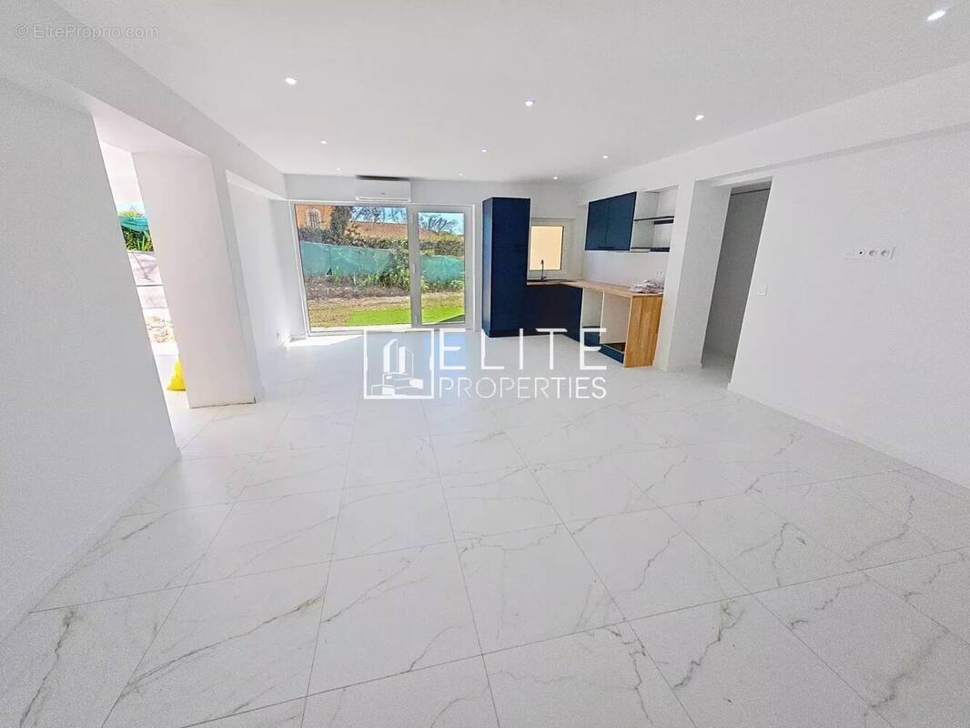 Appartement à VALBONNE