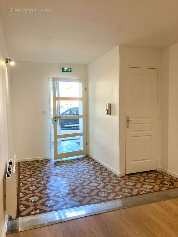 Appartement à COULONGES-SUR-L&#039;AUTIZE