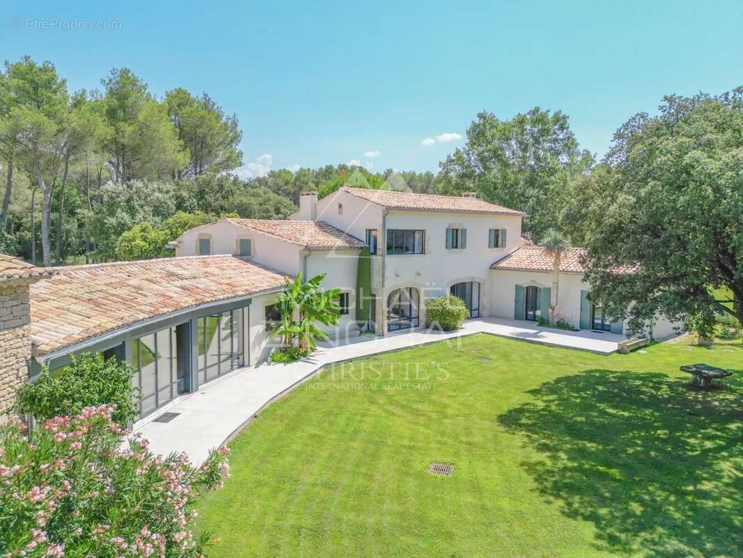 Maison à L&#039;ISLE-SUR-LA-SORGUE