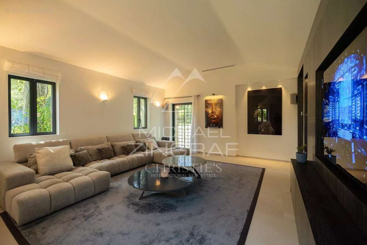 Maison à L&#039;ISLE-SUR-LA-SORGUE