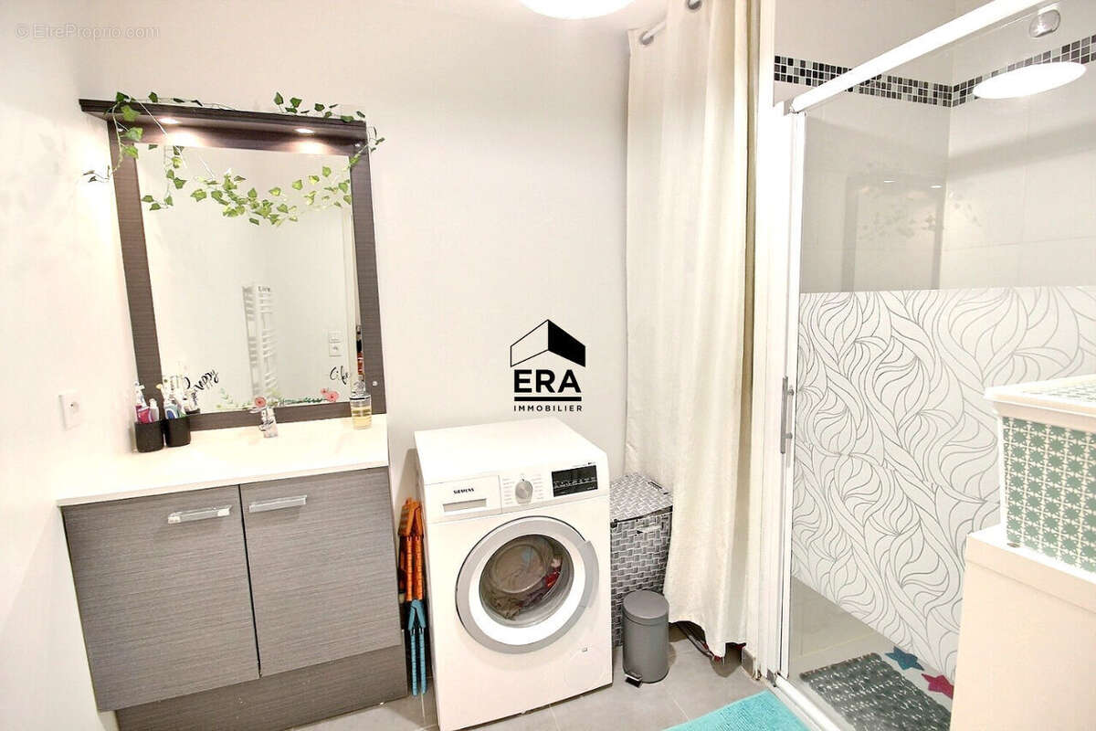 Appartement à FRESNES