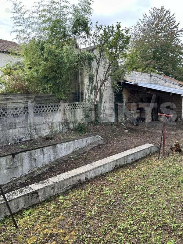 thumbnail_descente sous-sol - Copie - Maison à MACHAULT