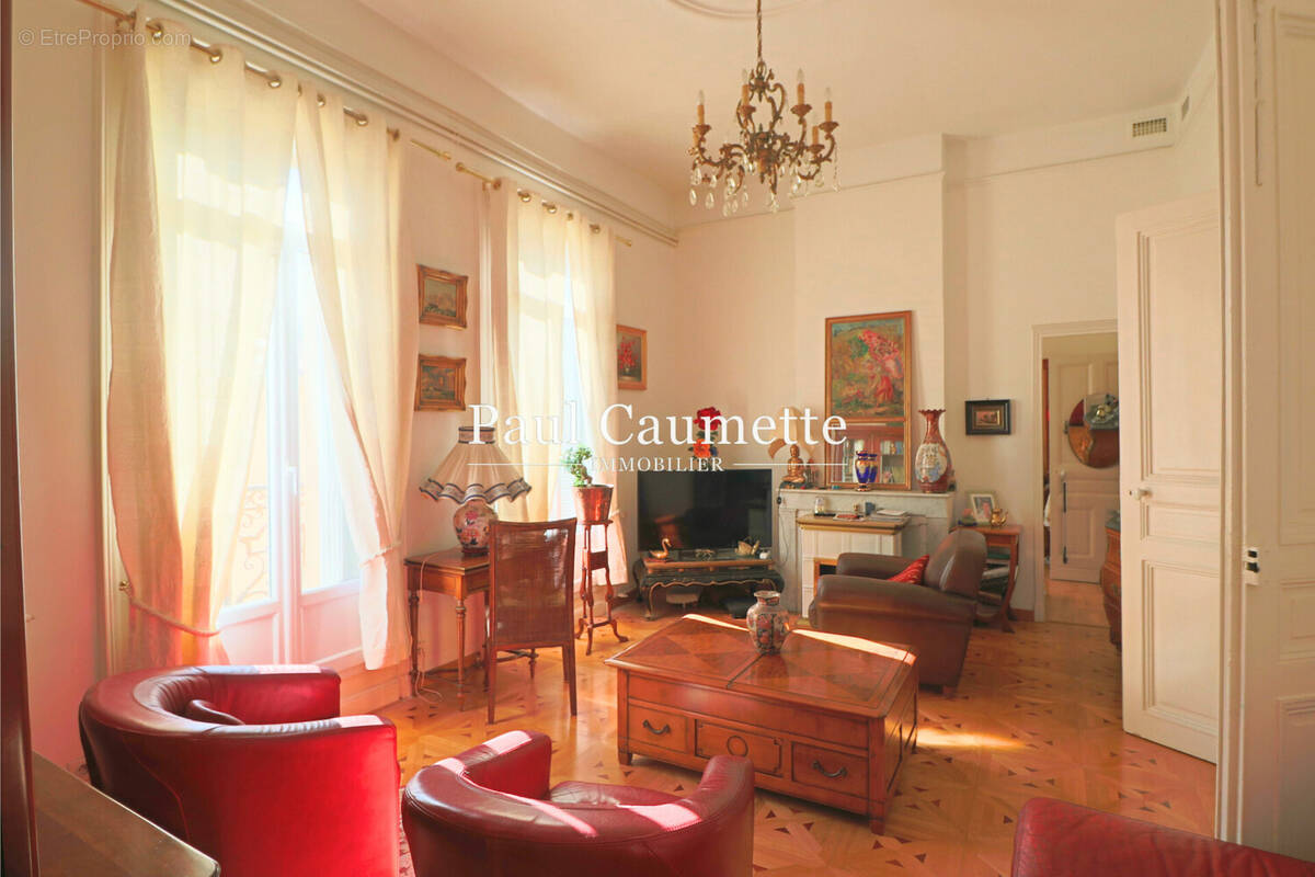 Appartement à BEZIERS