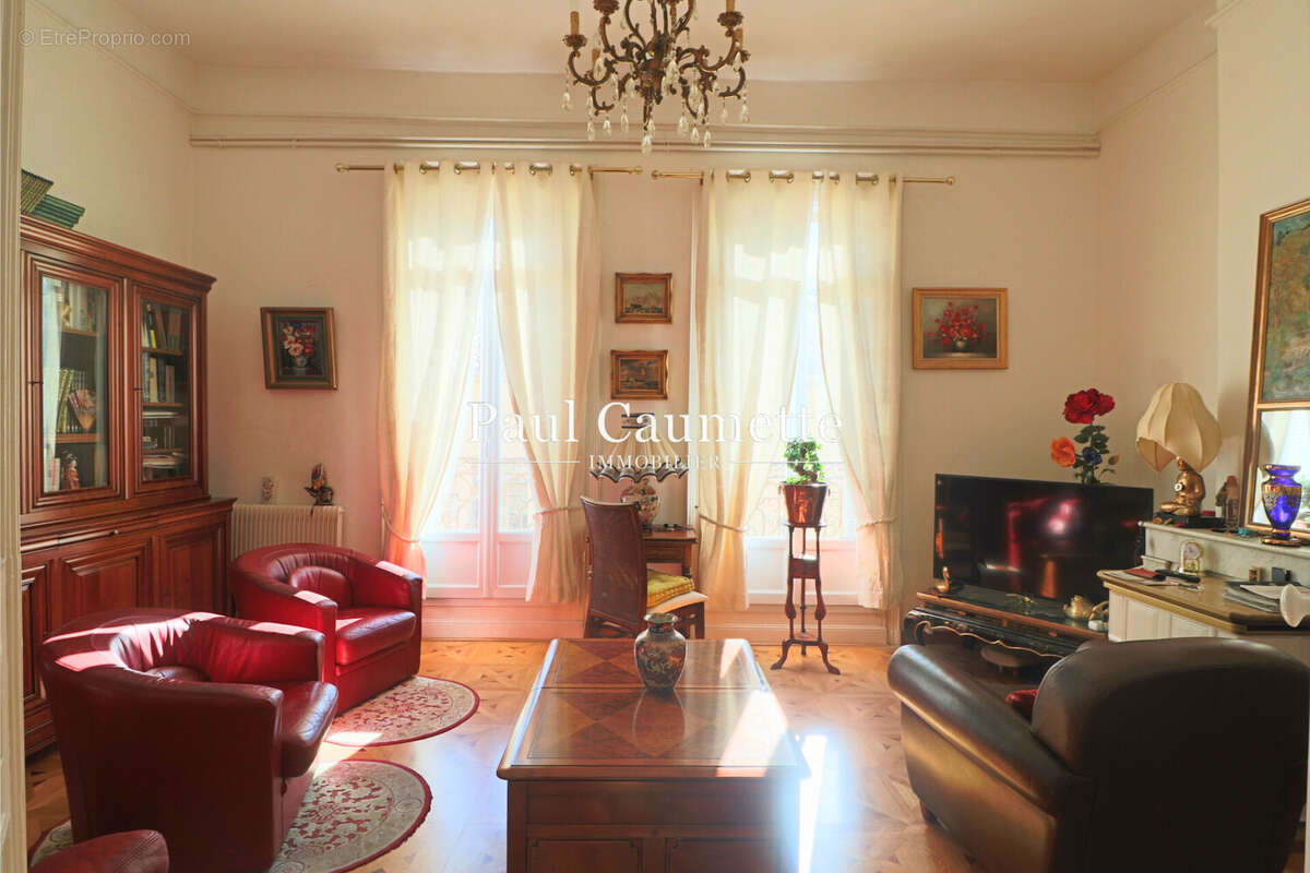 Appartement à BEZIERS