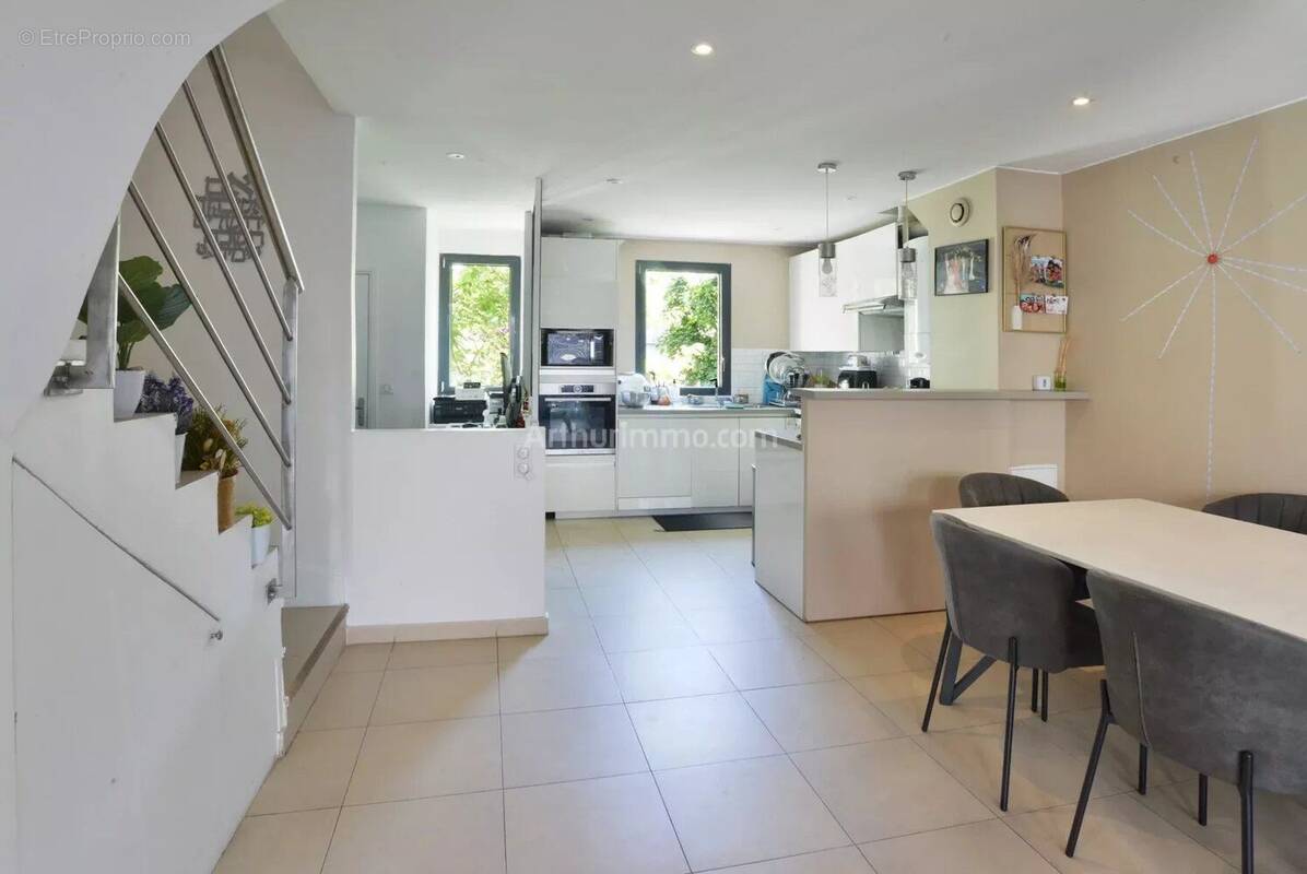 Maison à NOGENT-SUR-MARNE