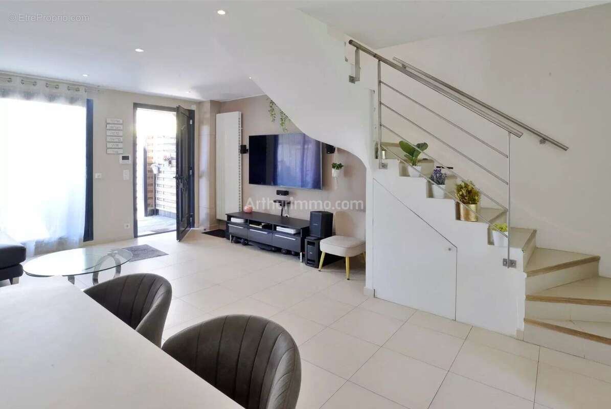 Maison à NOGENT-SUR-MARNE