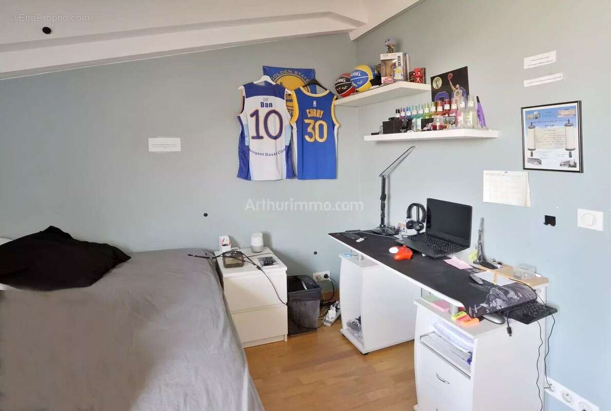 Maison à NOGENT-SUR-MARNE