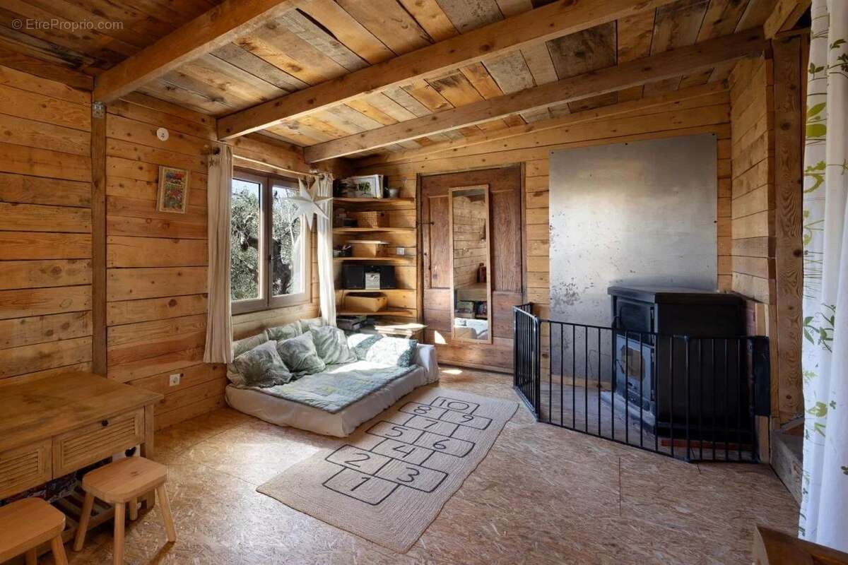 Maison à TOUET-DE-L&#039;ESCARENE