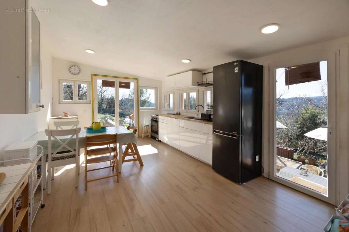 Maison à TOUET-DE-L&#039;ESCARENE