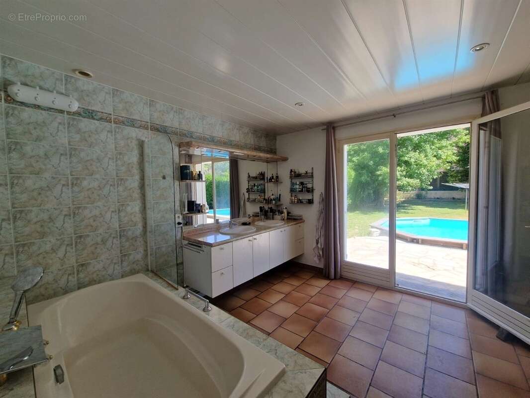 Maison à SAINT-LUBIN-DES-JONCHERETS