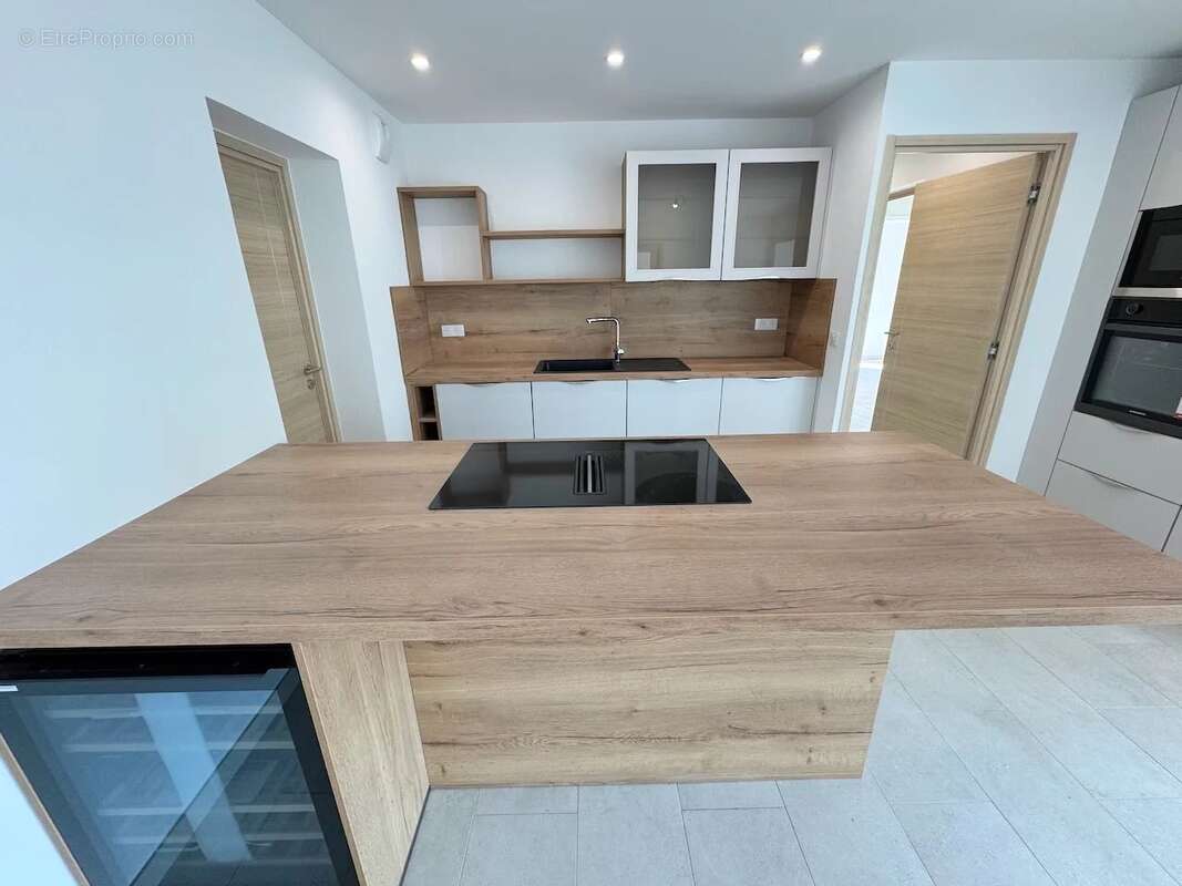 Appartement à LES ISSAMBRES