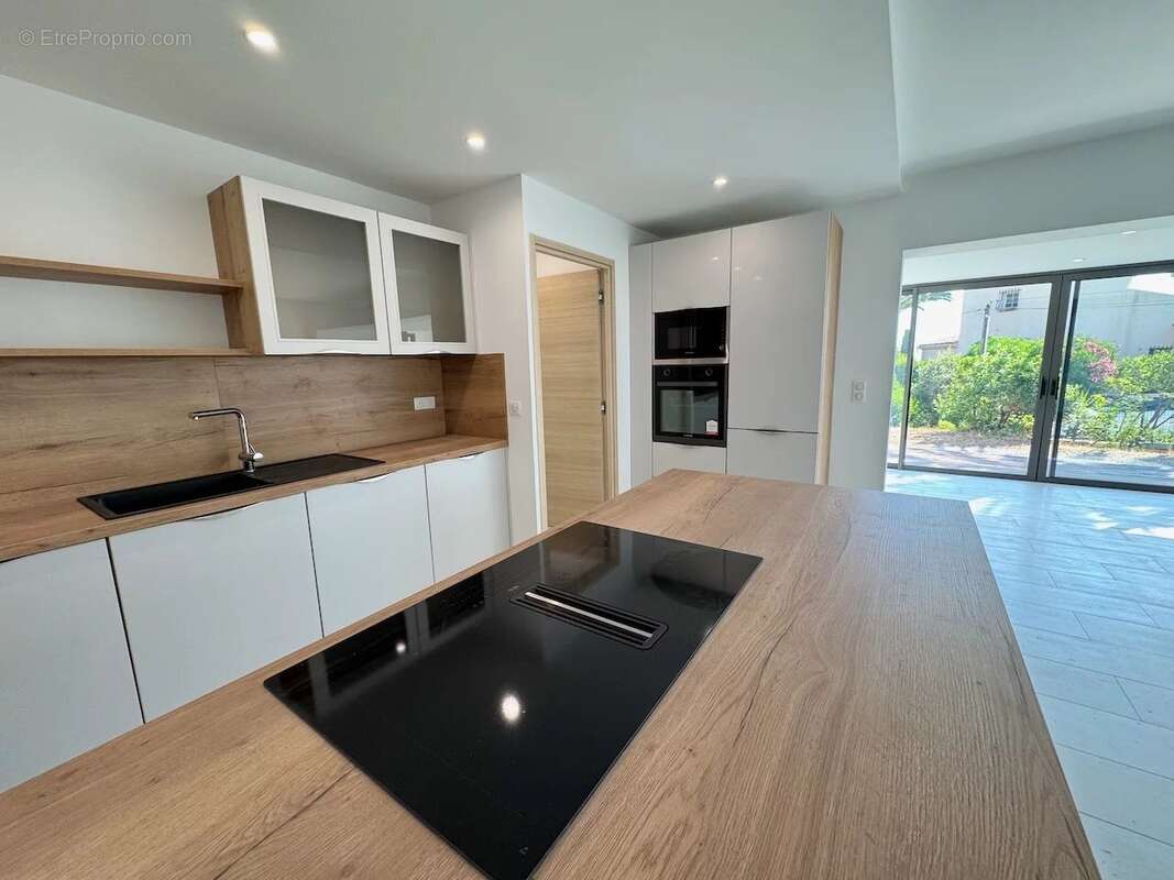 Appartement à LES ISSAMBRES