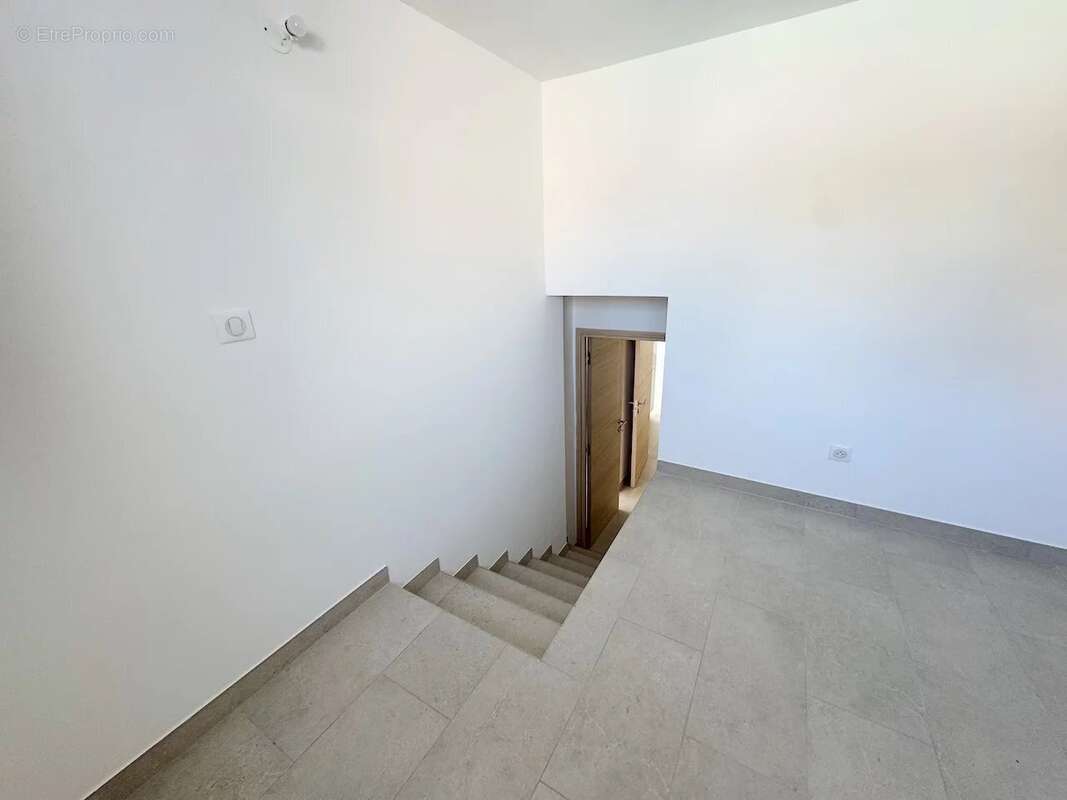 Appartement à LES ISSAMBRES