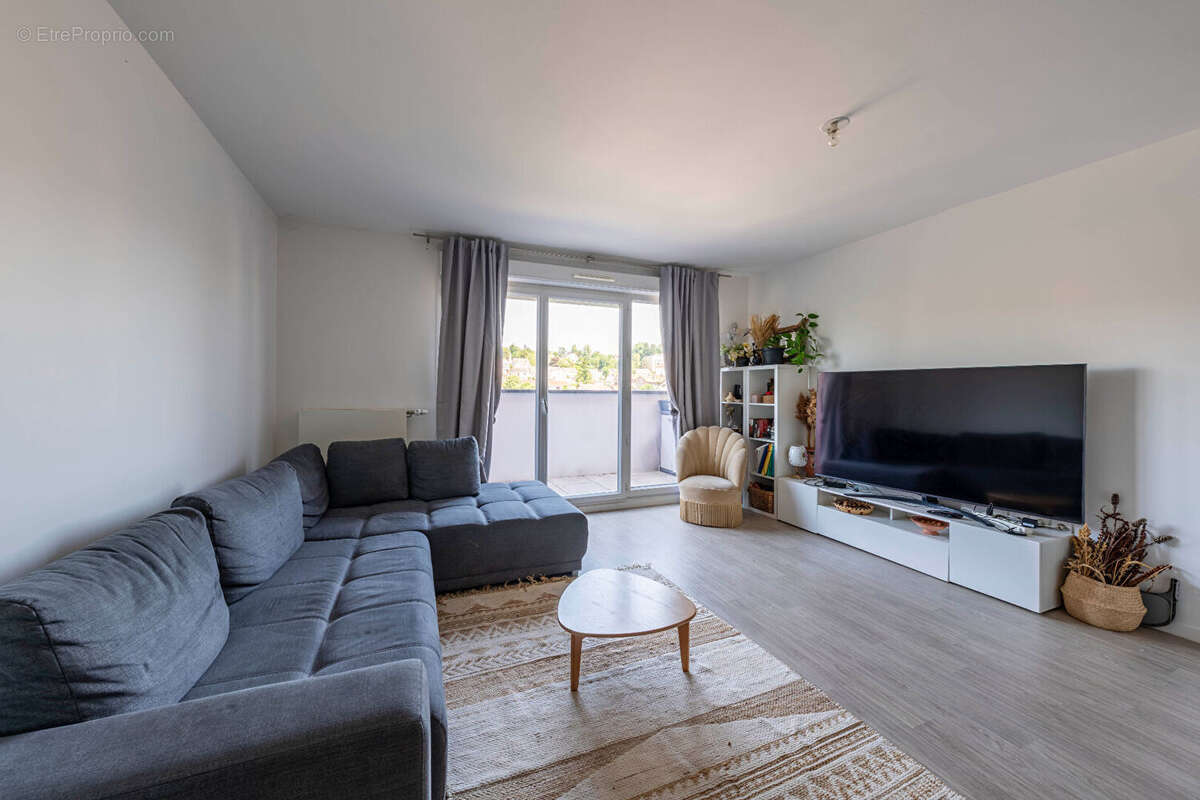 Appartement à CORBEIL-ESSONNES